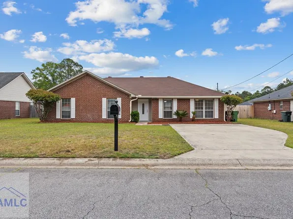 1386 Coalition Cir, Hinesville, GA 31313