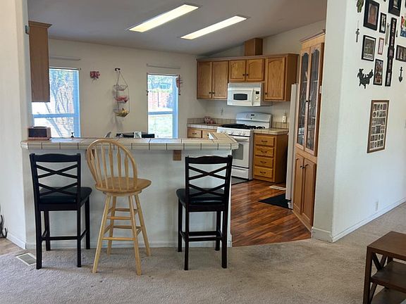 5th image of 1400 W Marlette St Space 21