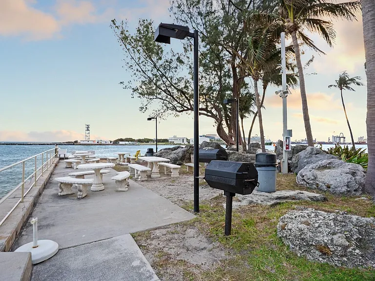 2100 S Ocean Dr #16F — Photo 53