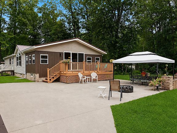 5th image of W4933 Woodland Rd