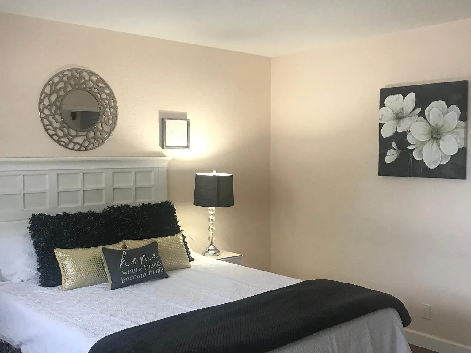 1721 Lollie Ct — Photo 1