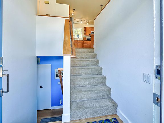 3rd image of 2981 Foster Ave