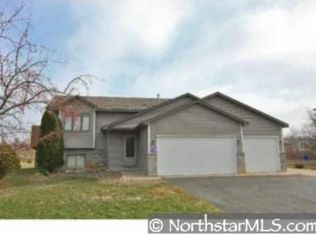 16225 Eveleth St NE, Ham Lake, MN 55304