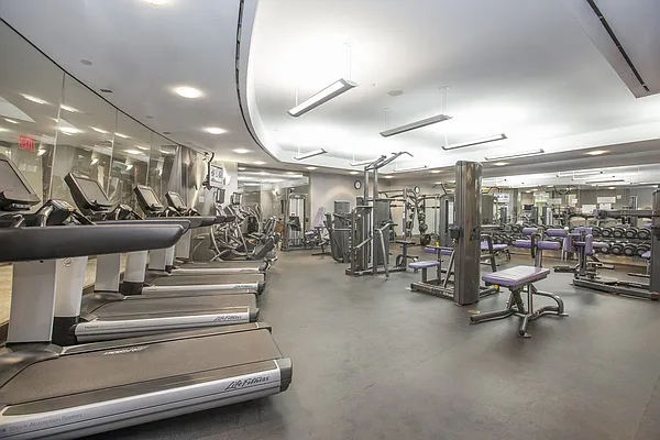 Rented by Akam Sales and Brokerage | media 6