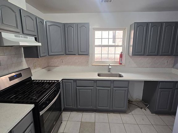 2nd image of 14 Bergen Ave Floor 2