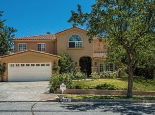 10934 Brookfield Rd, Chatsworth, CA 91311
