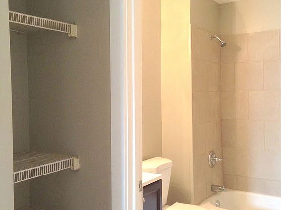 4th image of 26 E 15th St #5