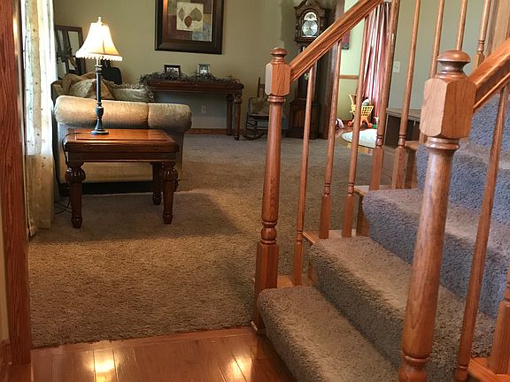 5th image of 647 Donald Dr SW