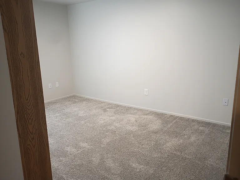 Prentiss Pointe Apartments — Photo 105