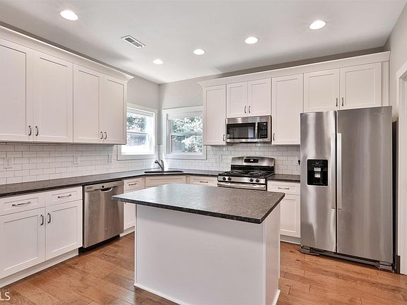 5th image of 126 Shadowood Ln