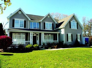 209 Pointe Lucerne Ct, Ballwin, MO 63011