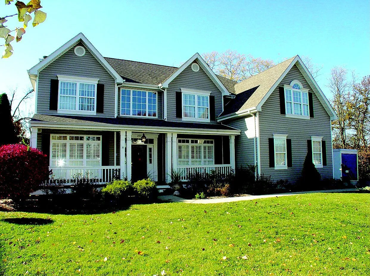 209 Pointe Lucerne Ct photo 1