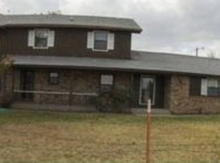 1696 Harvest Rd, Ponca City, OK 74604