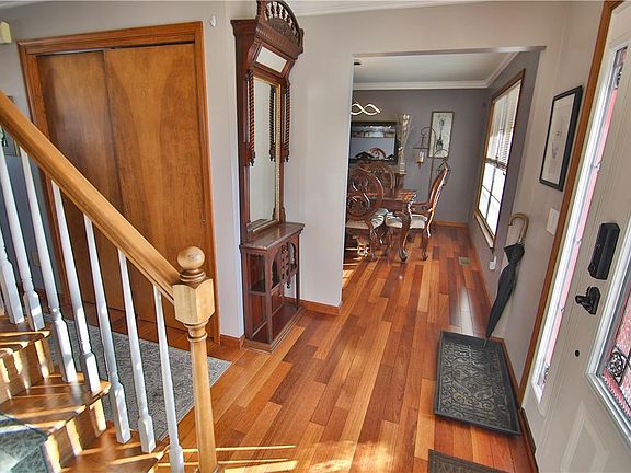 4th image of 5315 Debra Dr