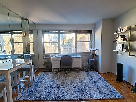 4th image of 155 E 34th St APT 16D