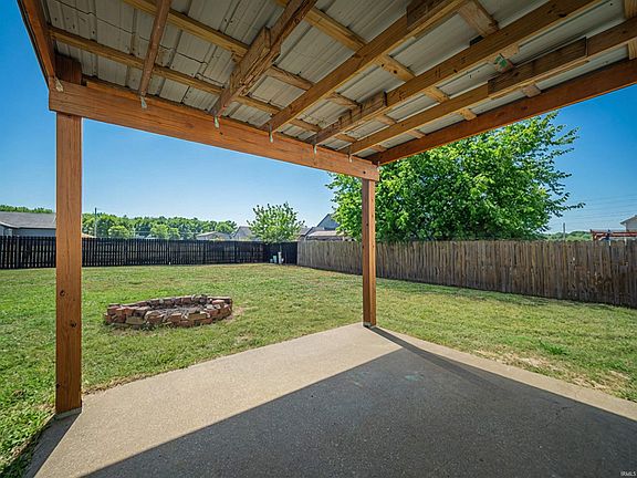3rd image of 3707 Furlong Dr