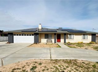 18474 Walnut St, Hesperia, CA 92345