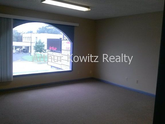 2nd image of 1501 Ridgewood Ave Ste 208