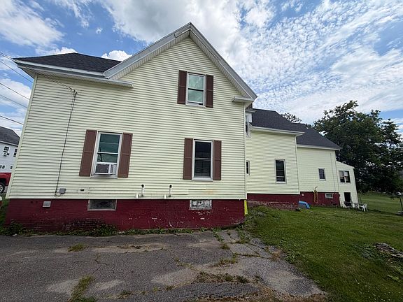 3rd image of 21 Elm Street