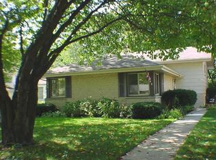 270 S Ellyn Ave, Glen Ellyn, IL 60137