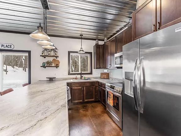 5th image of 1994 Simpson Rd