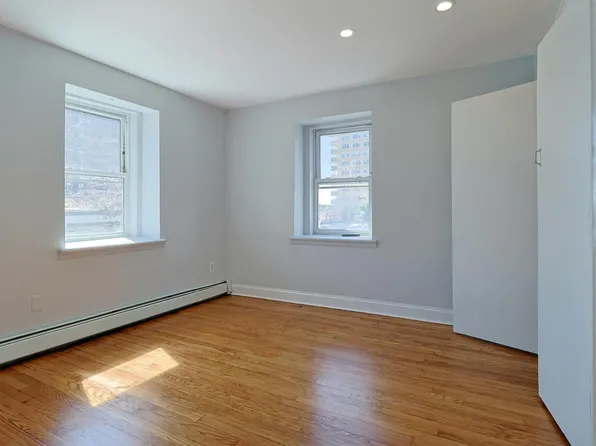 1014 Ponsi Street image 10 of 17