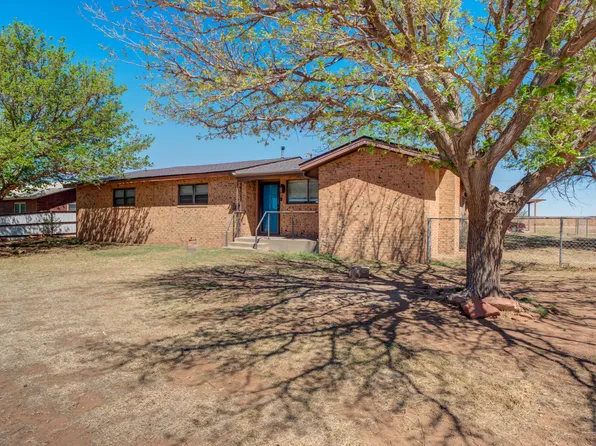 308 E 9th St, Anton, TX 79313