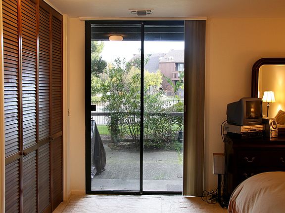 Master Bedroom/Patio