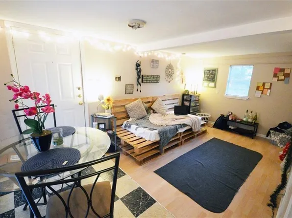 907 E 38th St #B, Austin, TX 78705