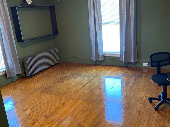 10 Green St #4, Augusta, ME 04330