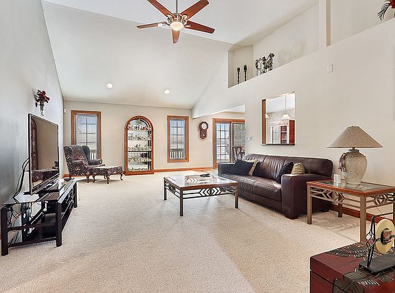 4th image of 501 Kingston Dr