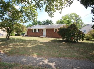 429 Locust Ave, Lindenwold, NJ 08021