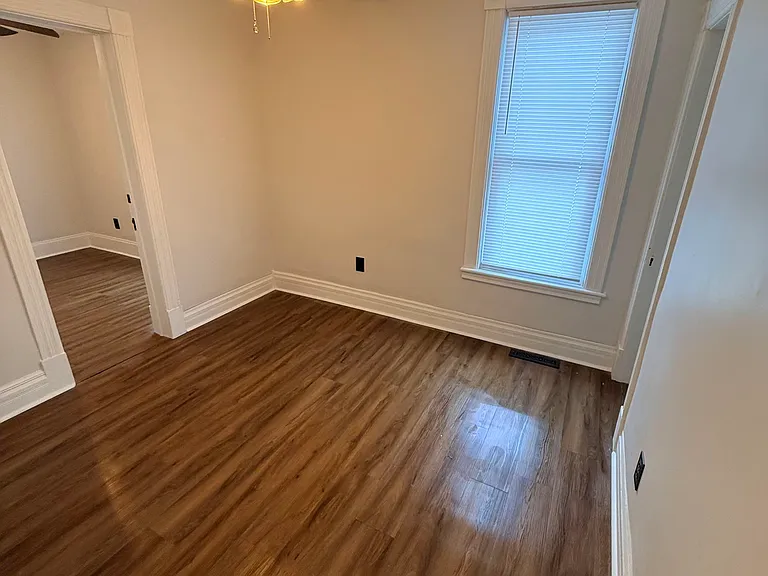 2115 Guilderland Ave #2 — Photo 2