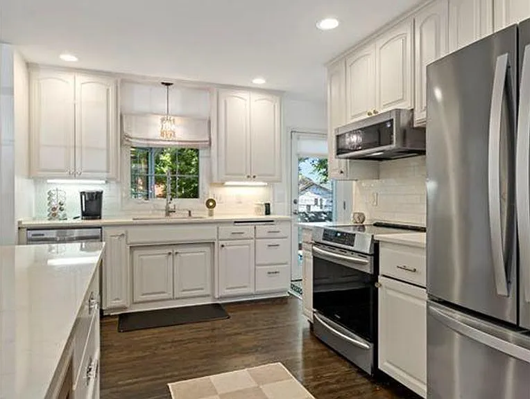 4520 Vandervork Ave — Photo 35