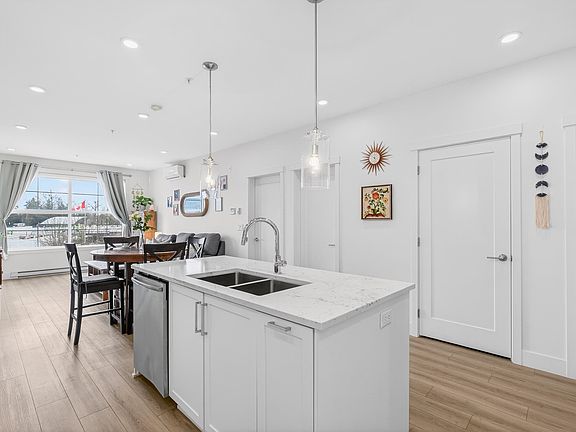 2nd image of 11865 227th St #406