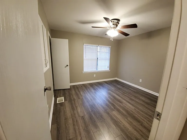 524 Wessinger St — Photo 11