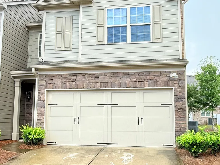 2333 Chancery Mill Ln — Photo 1