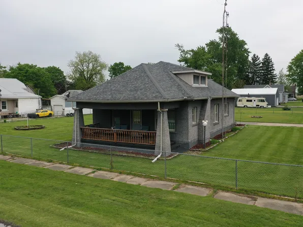 306 N Linden St, Dana, IN 47847