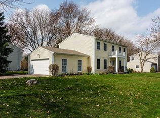 2217 Riverlea Cir, Naperville, IL 60565