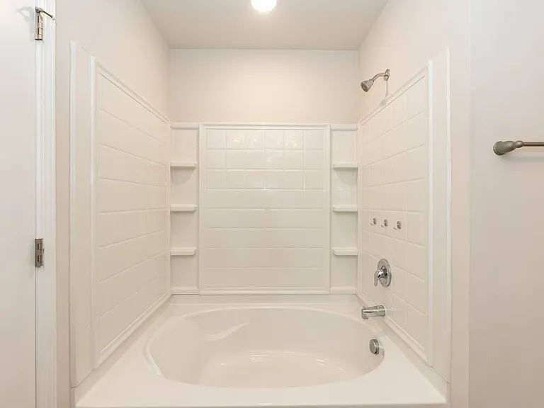 1108 Hugh St — Photo 25