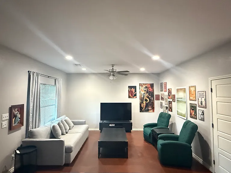 107 Ironway Dr — Photo 6