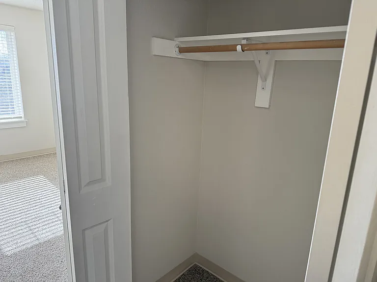 Chinook Way Apartments — Photo 13