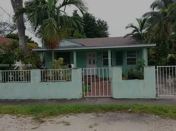 3245 NW 34th St, Miami, FL 33142