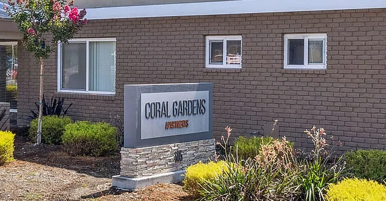 Coral Gardens Apartments — Photo 45