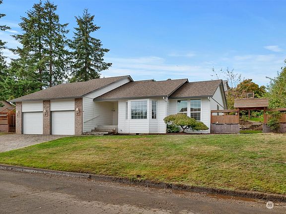 3rd image of 15714 NE 31st Avenue
