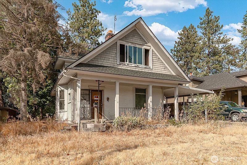 5th image of 325 E 20th Avenue