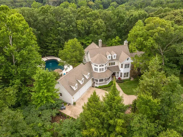 2525 Ossenfort Rd, Glencoe, MO 63038