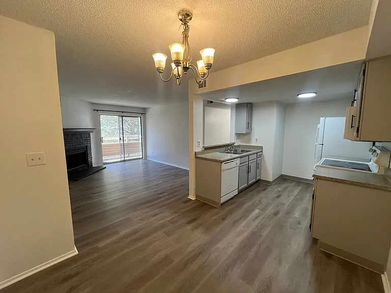 1035 S Elkhart Way #205 — Photo 16