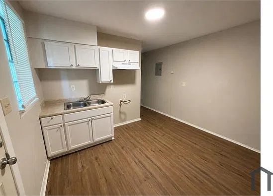 2 bed, $795 — Photo 2