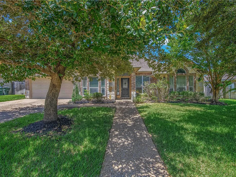 2703 Colony Glen Dr